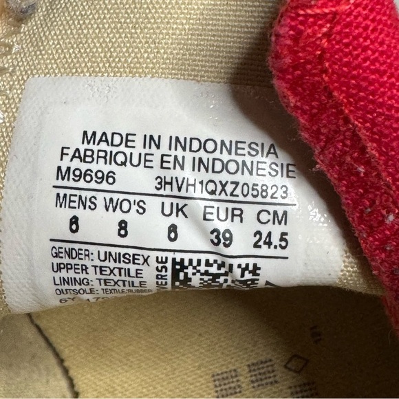 Chuck Taylor All Star Canvas Low Top Red White Classic Mens 6 women’s 8 M9696 - Picture 8 of 9